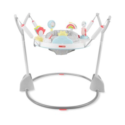 SKIP HOP Skákadlo/Aktivní centrum 2v1 Silver Lining Cloud™ 4m+