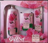 Biofresh Dárkový set Rose of Bulgaria - tělové mléko, mýdlo a krém na ruce z růží 3ks Biofresh Dárkový set Rose of Bulgaria - tělové mléko, mýdlo a krém na ruce z růží 3ks