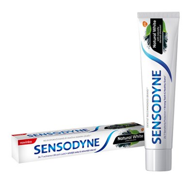 Sensodyne Natural White Zubní pasta s aktivním uhlím 75 ml