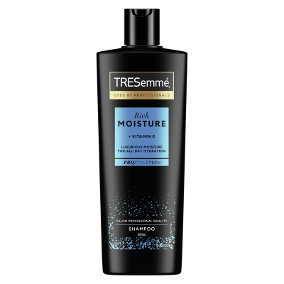 TreSemmé Rich Moisture Hydratační šampon s vitaminem E 400 ml TreSemmé Rich Moisture Hydratační šampon s vitaminem E 400 ml