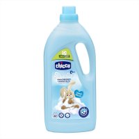 CHICCO Jemná koncentrovaná aviváž na oblečení - Sladký pudr, 0 měsíců+ 1500 ml CHICCO Jemná koncentrovaná aviváž na oblečení - Sladký pudr, 0 měsíců+ 1500 ml