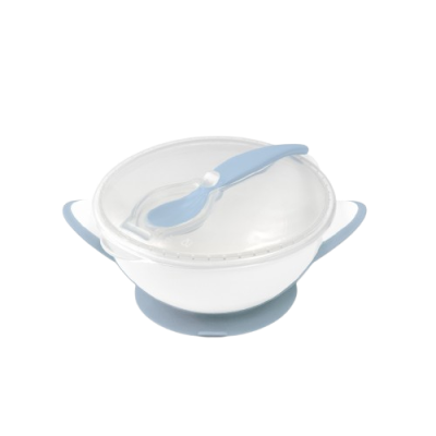 BABYONO Miska uzavíratelná s přísavkou a lžičkou světle modrá 6m+ 300 ml BABYONO Miska uzavíratelná s přísavkou a lžičkou světle modrá 6m+ 300 ml