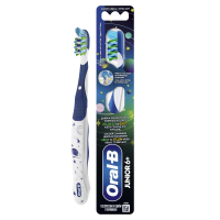 ORAL-B Junior Manuální zubní kartáček, Extra měkká vlákna ORAL-B Junior Manuální zubní kartáček, Extra měkká vlákna