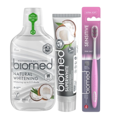 BIOMED Superwhite sada bělicí zubní péče, zubní pasta 75ml, kartáček a ústní voda 500 ml BIOMED Superwhite sada bělicí zubní péče, zubní pasta 75ml, kartáček a ústní voda 500 ml
